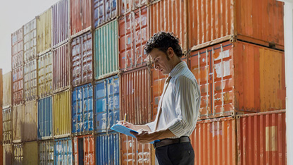 odborník na kontejnerový terminál